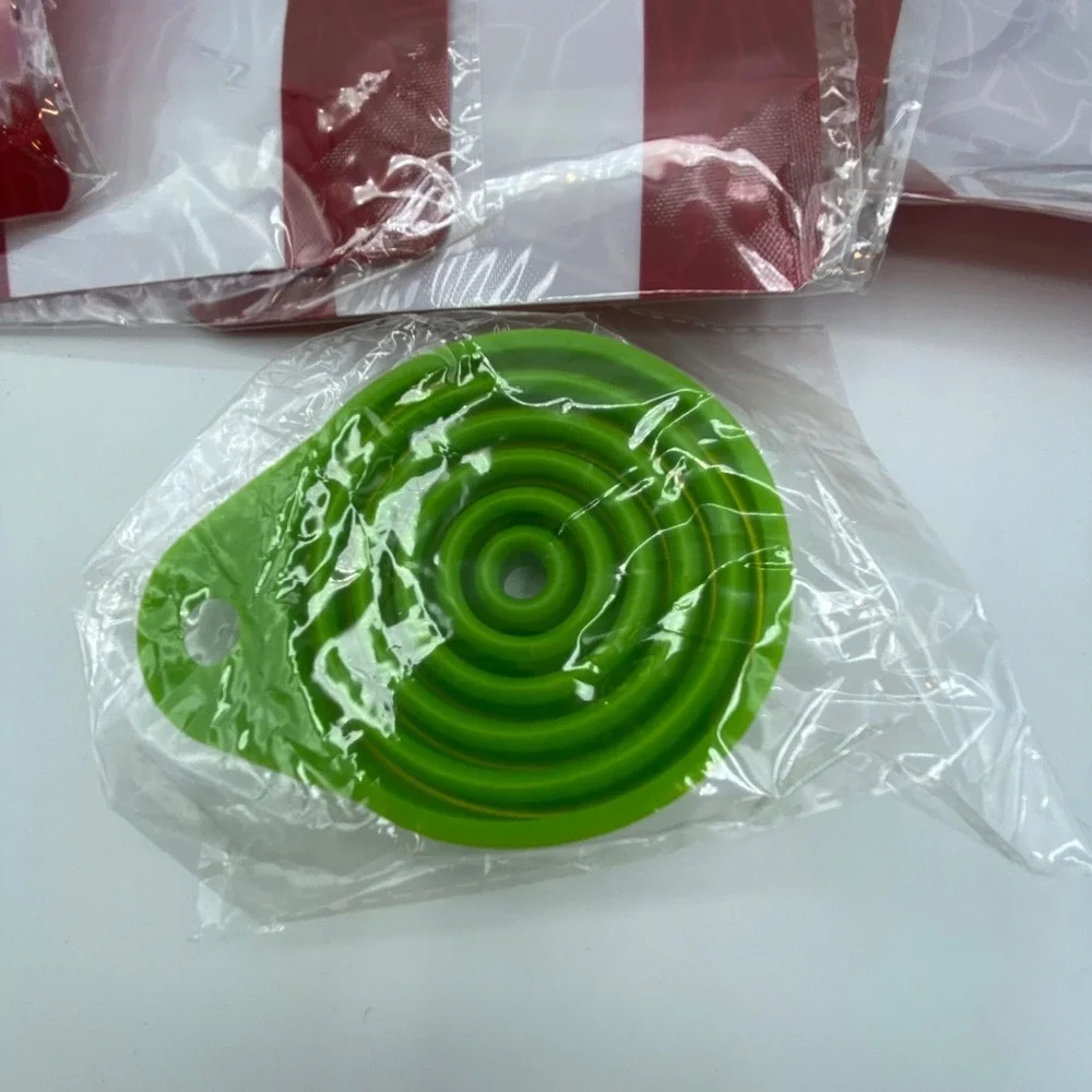 5 Foldable Reusable Portable Wine Bottle Bag Pouches With Expandable Funnel